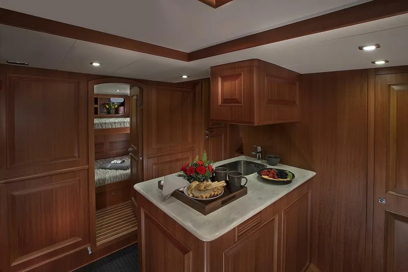 Slide: The Image of Hampton 680 Endurance 2026 - 5292377