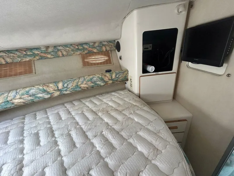 Slide: The Image of Sea Ray 370 Sundancer 1994 - 5292346