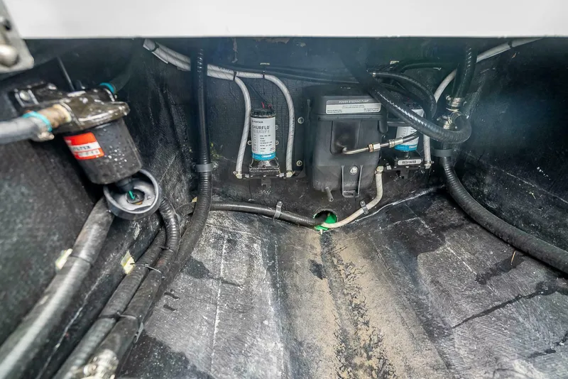 Slide: The Image of Yellowfin 36 Offshore 2023 - 5292632