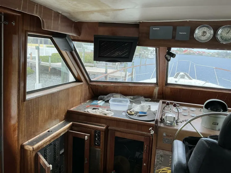 Slide: The Image of Hatteras 58 Yacht Fisherman 1978 - 5292720