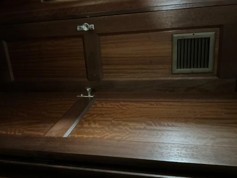 Slide: The Image of Hatteras 58 Yacht Fisherman 1978 - 5292749