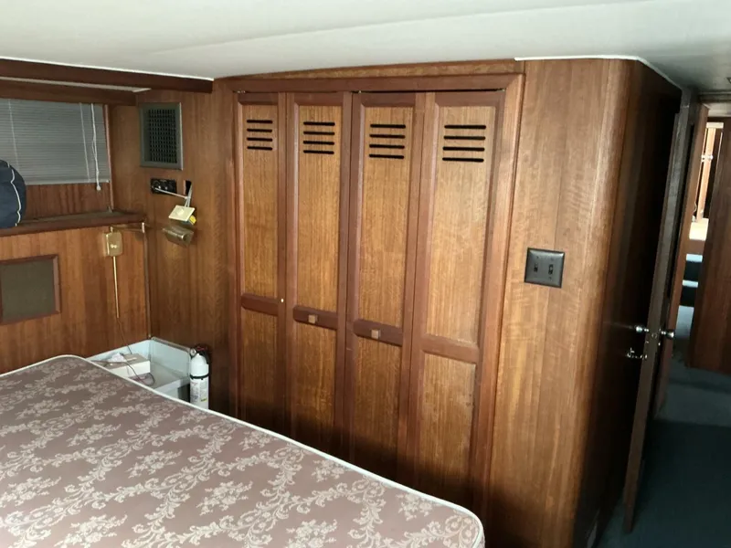 Slide: The Image of Hatteras 58 Yacht Fisherman 1978 - 5292752