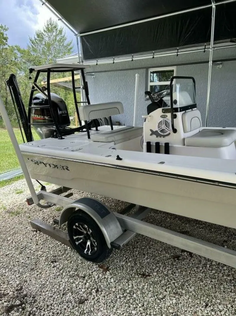 Slide: The Image of Spyder FX19 Vapor 2019 - 5309056