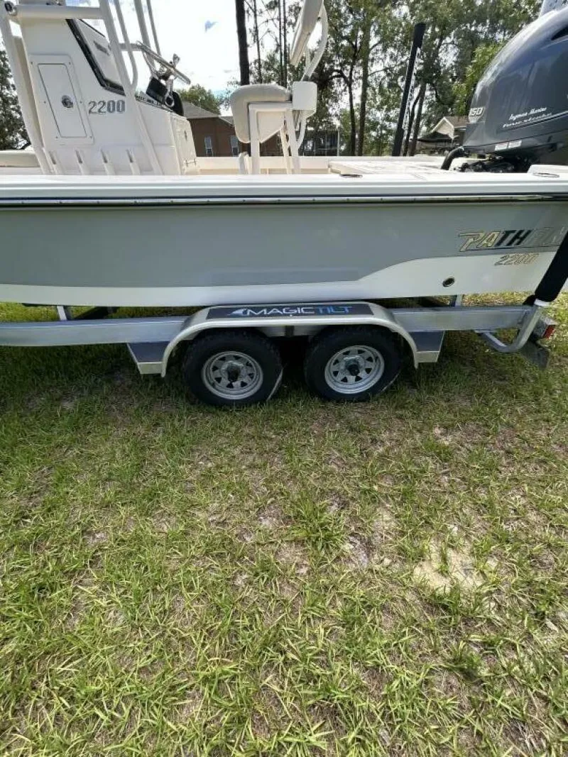 Slide: The Image of Pathfinder 2200 TRS 2017 - 5308605