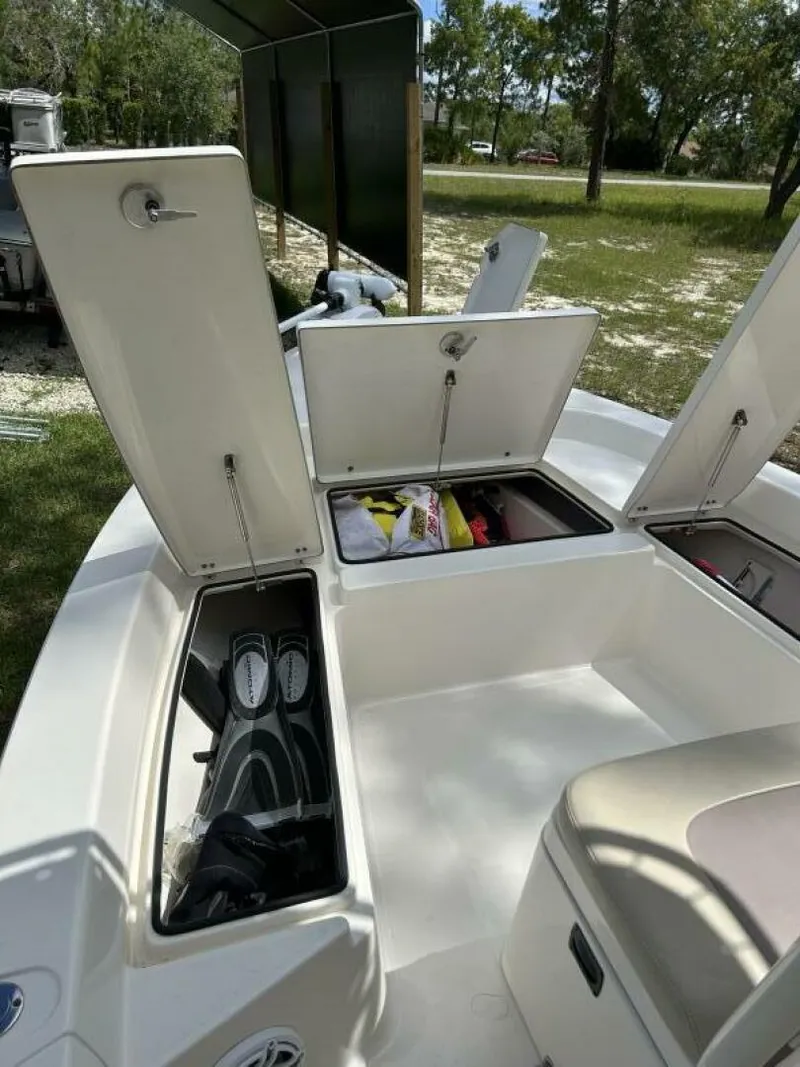 Slide: The Image of Pathfinder 2200 TRS 2017 - 5308562