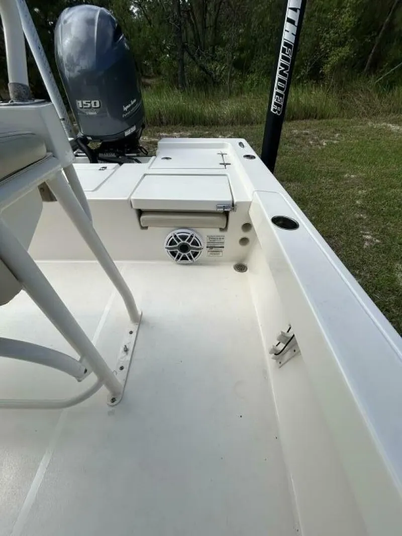 Slide: The Image of Pathfinder 2200 TRS 2017 - 5308585