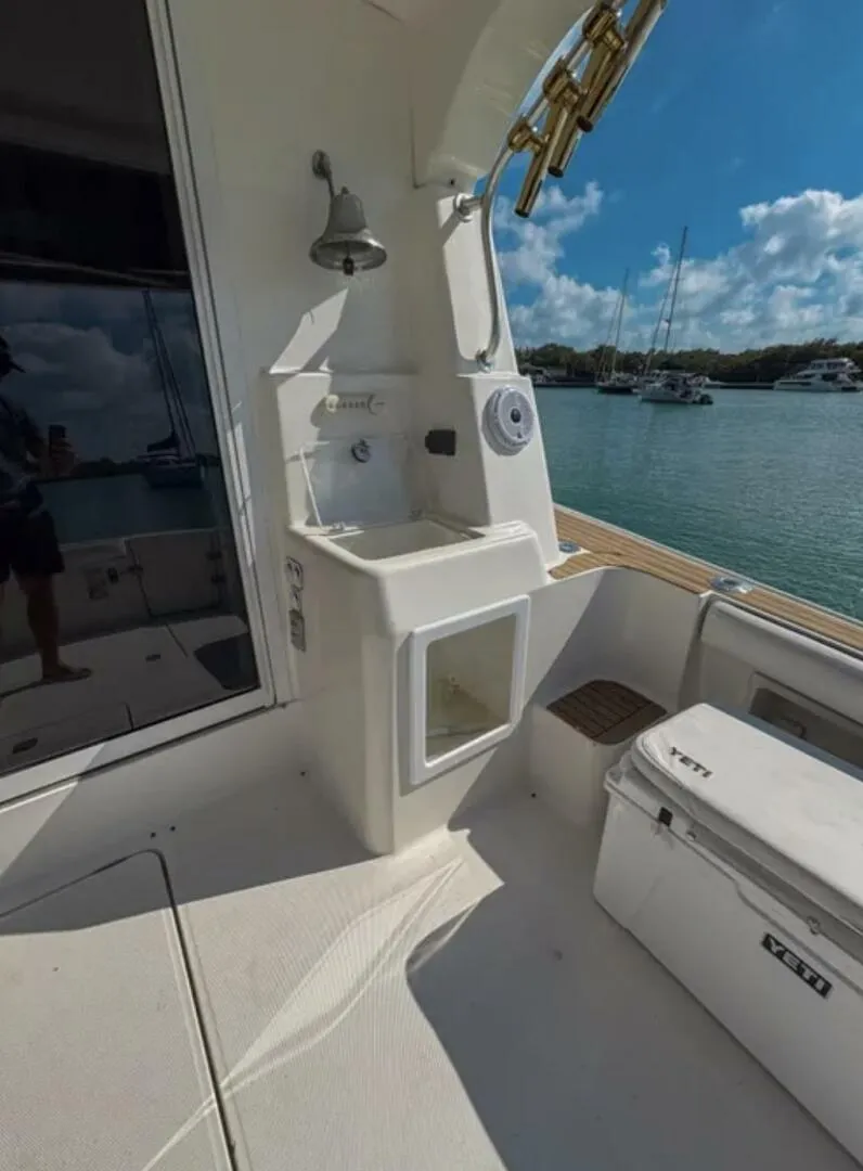 Slide: The Image of Silverton 42 Convertible 2003 - 5292901