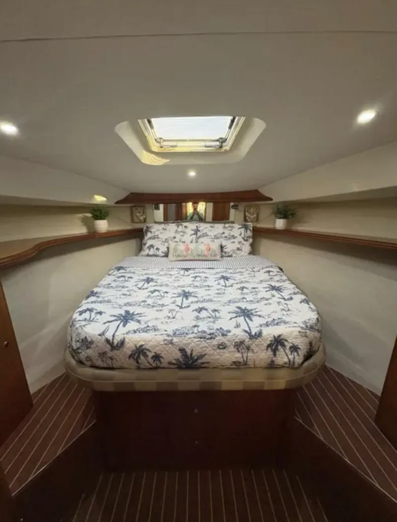 Slide: The Image of Silverton 42 Convertible 2003 - 5292899