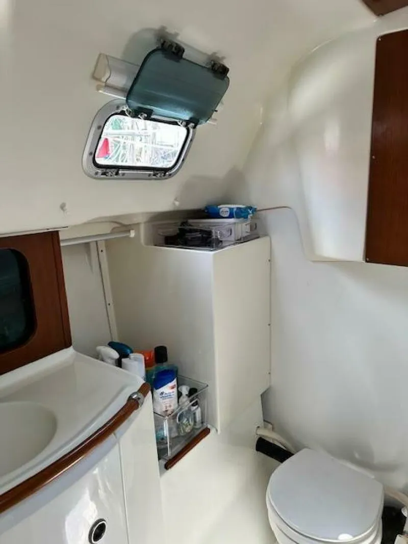 Slide: The Image of Beneteau Oceanis 311 2000 - 5293293