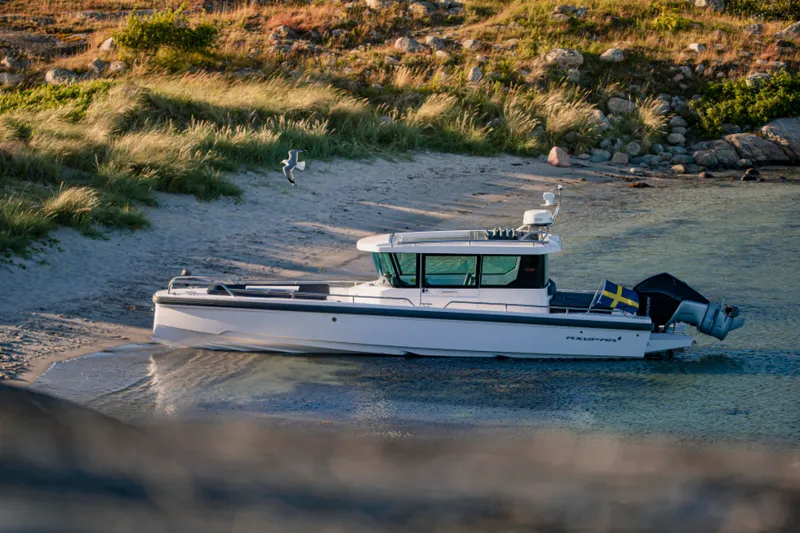 Slide: The Image of Axopar 28 CABIN 2022 - 5293640