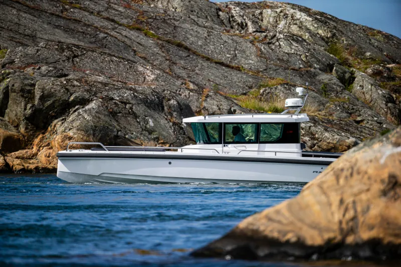 Slide: The Image of Axopar 28 CABIN 2022 - 5293641