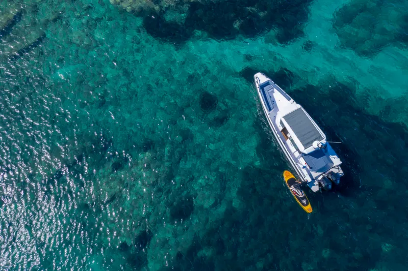 Slide: The Image of Axopar 28 CABIN 2022 - 5293644