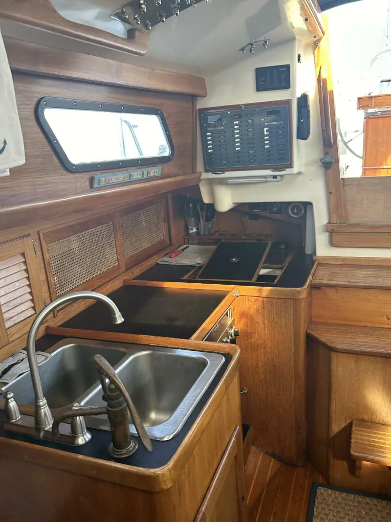 Slide: The Image of Bristol 40 1983 - 5293687