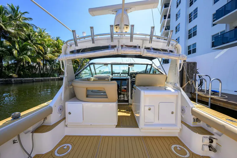 Slide: The Image of Tiara 3100 LE Black Jack - Cockpit 2002 Tiara 3100 LE Black Jack - 5293924