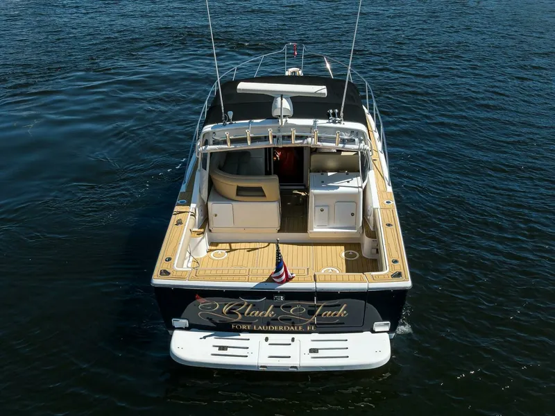 Slide: The Image of Tiara 3100 LE Black Jack - Profile 2002 Tiara 3100 LE Black Jack - 7654658