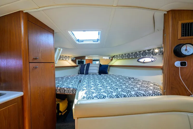 Slide: The Image of Tiara 3100 LE Black Jack - Cabin, Berth 2002 Tiara 3100 LE Black Jack - 5293910