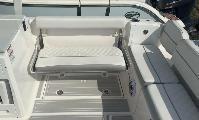 Slide: The Image of Sea Fox 288 Traveler 2026 - 5831980