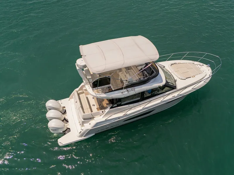 Slide: The Image of Regal 38 FXO 2023 - 5294292