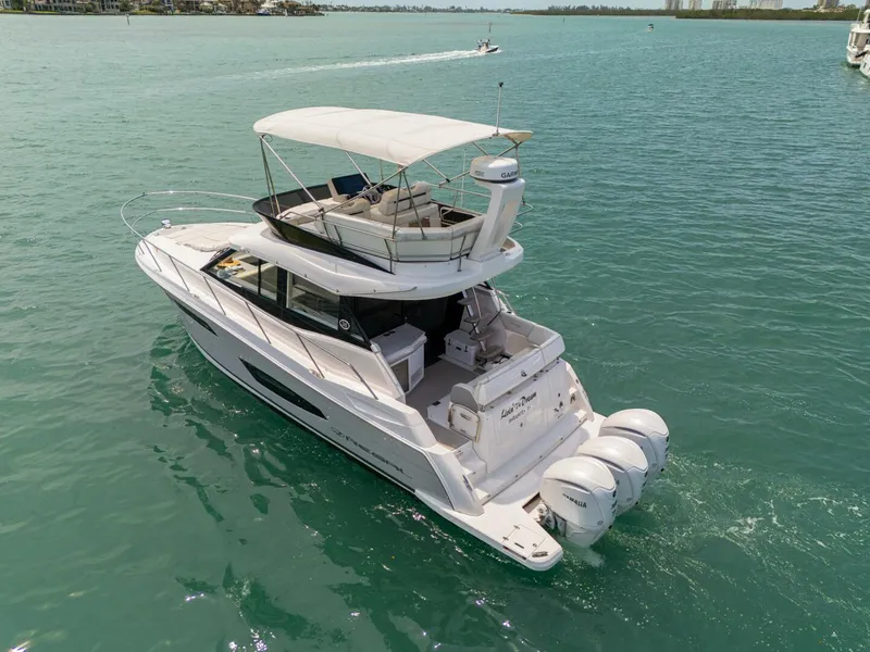 Slide: The Image of Regal 38 FXO 2023 - 5294285