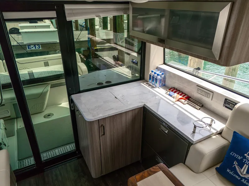 Slide: The Image of Regal 38 FXO 2023 - 5294263