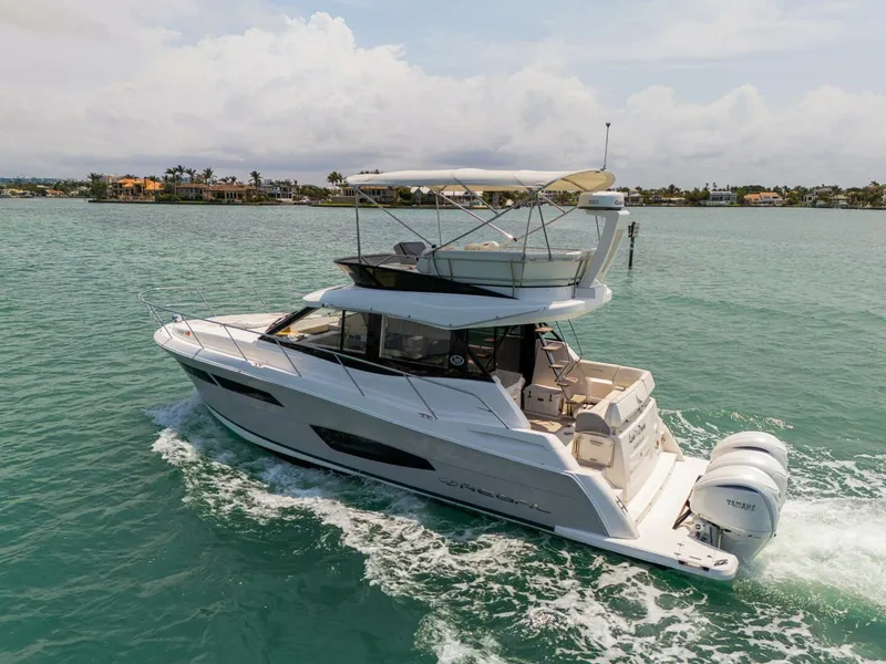 Slide: The Image of Regal 38 FXO 2023 - 5294298