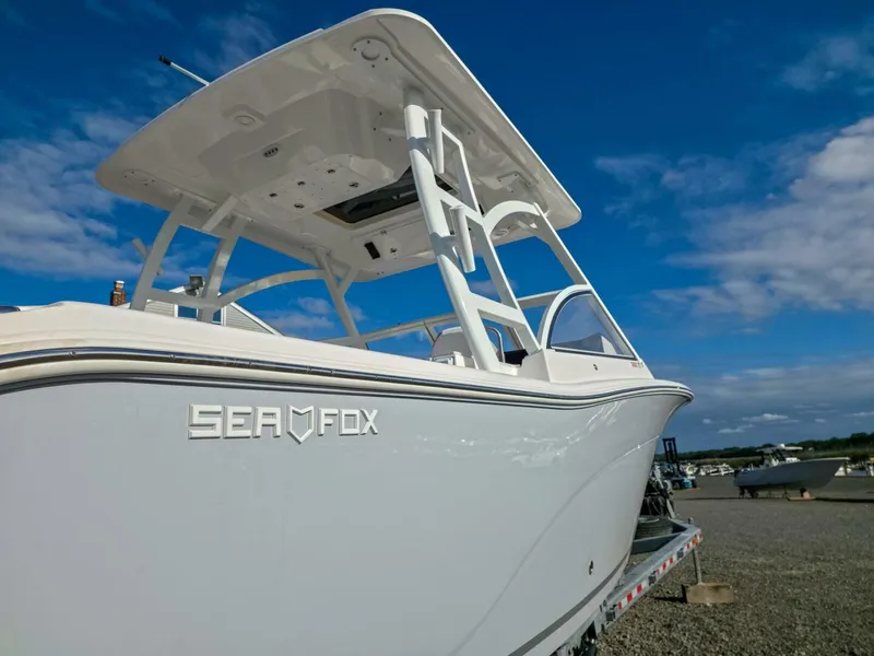 Slide: The Image of Sea Fox 288 Traveler 2026 - 5577670