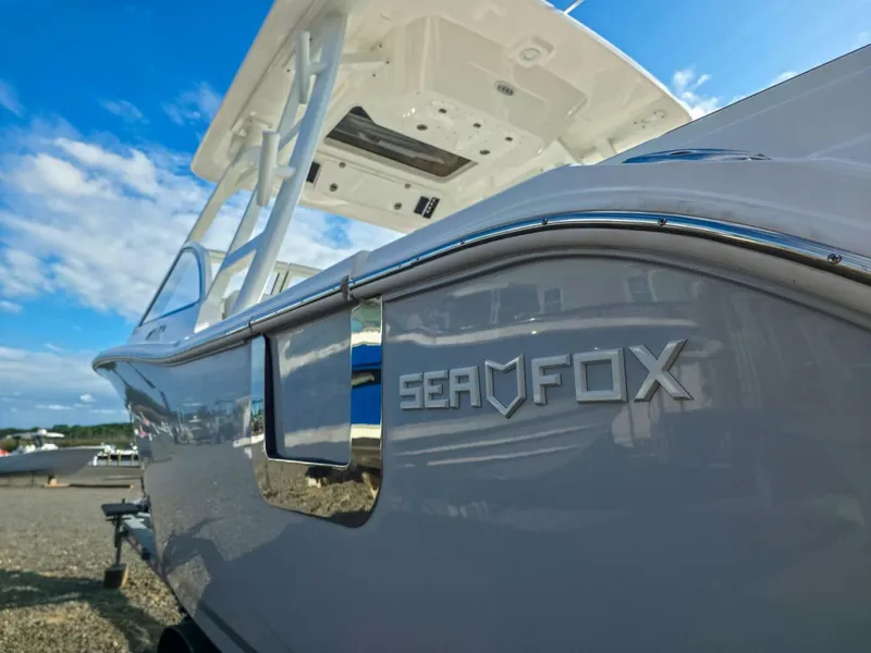 Slide: The Image of Sea Fox 288 Traveler 2026 - 5577666