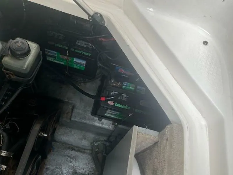 Slide: The Image of Sea Ray 28DA 2003 - 5294910