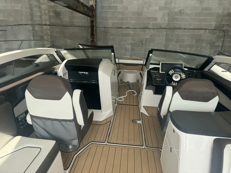 Slide: The Image of Yamaha 275 SD 2022 - 5294958