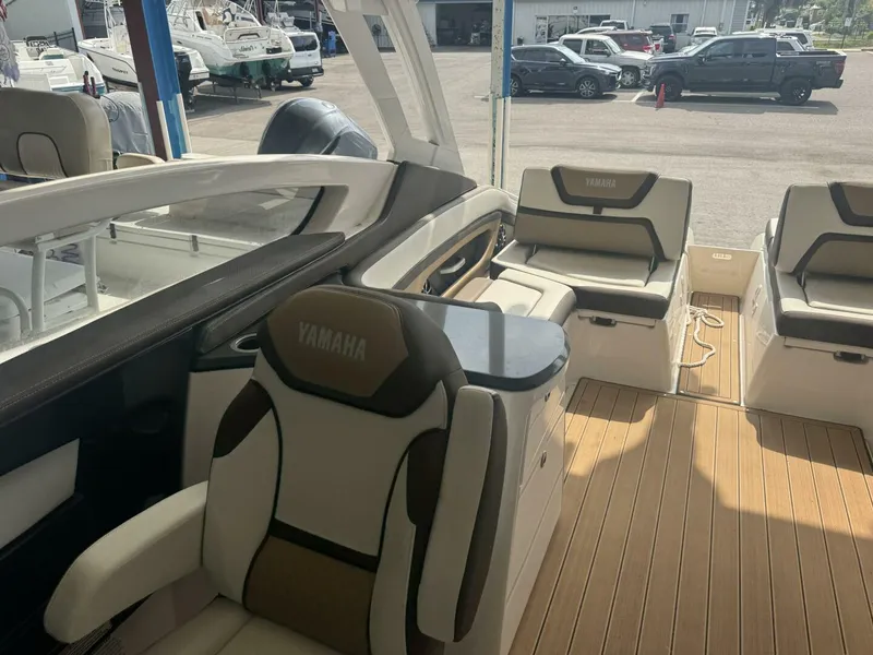 Slide: The Image of Yamaha 275 SD 2022 - 5294968