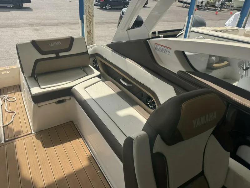 Slide: The Image of Yamaha 275 SD 2022 - 5294969