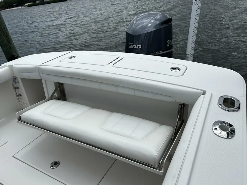 Slide: The Image of Regulator Marine 23 FS 2018 - 5295608
