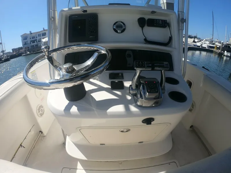 Slide: The Image of Boston Whaler 270 Outrage 2006 - 5296003