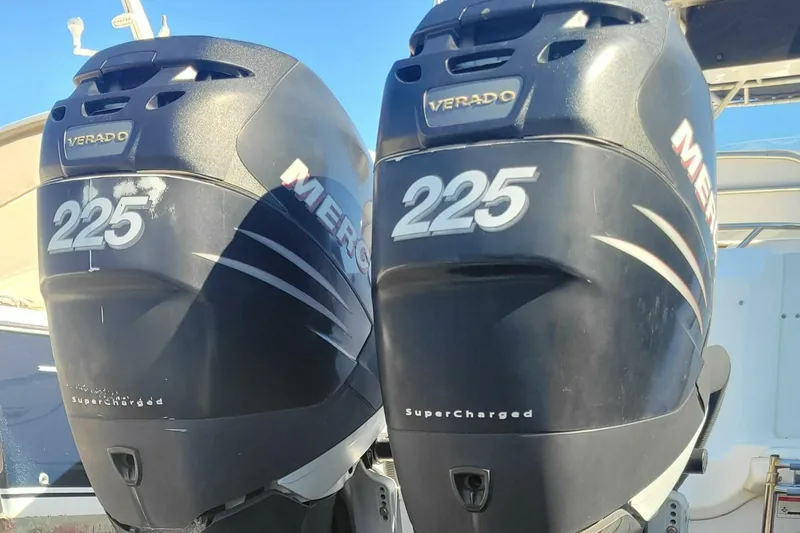 Slide: The Image of Boston Whaler 270 Outrage 2006 - 5296024