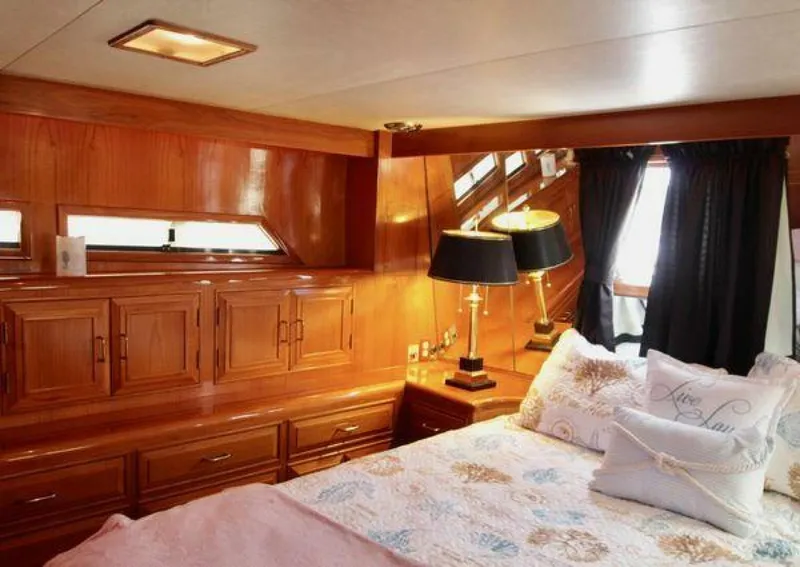 Slide: The Image of Ocean Alexander 42 CPMY 1989 - 5296157