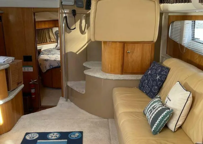 Slide: The Image of Carver 396 Motor Yacht 2001 - 5296233