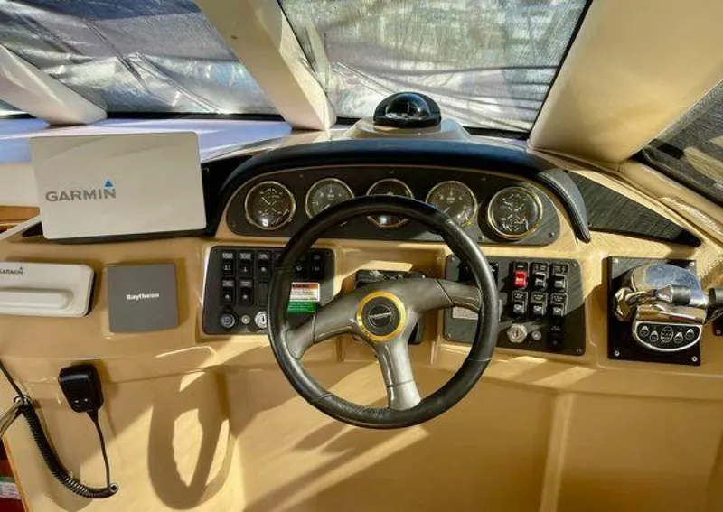 Slide: The Image of Carver 396 Motor Yacht 2001 - 5296236