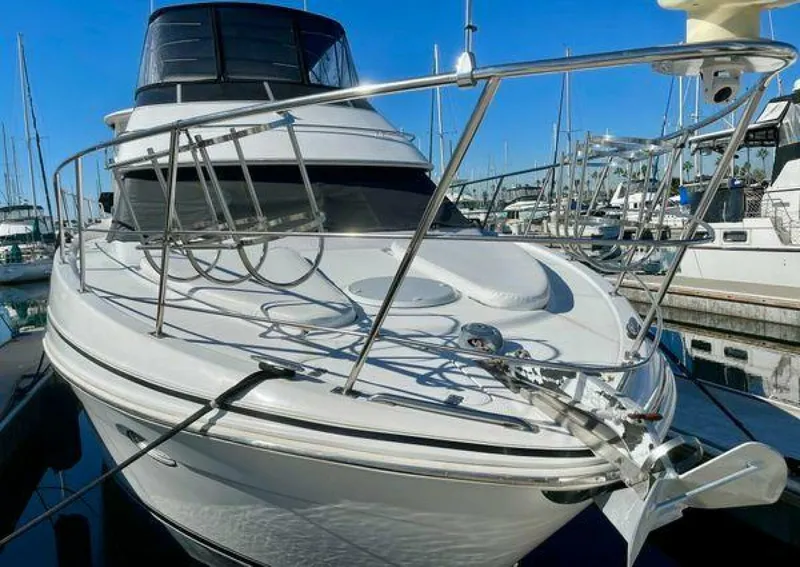 Slide: The Image of Carver 396 Motor Yacht 2001 - 5296224