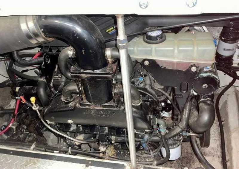 Slide: The Image of Carver 396 Motor Yacht 2001 - 5296244