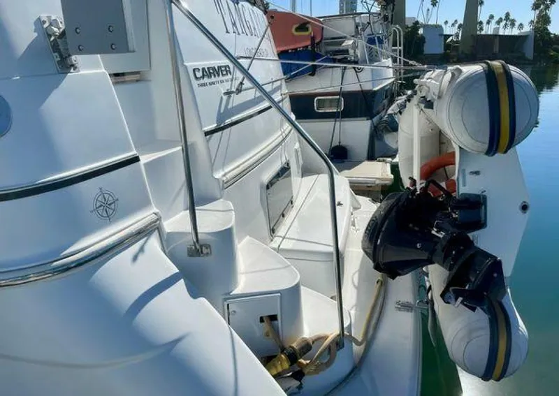 Slide: The Image of Carver 396 Motor Yacht 2001 - 5296226