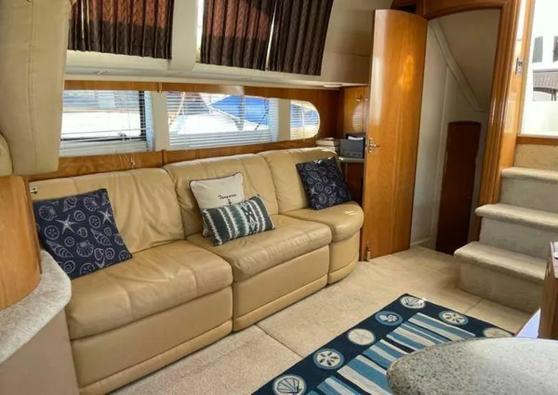 Slide: The Image of Carver 396 Motor Yacht 2001 - 5296231