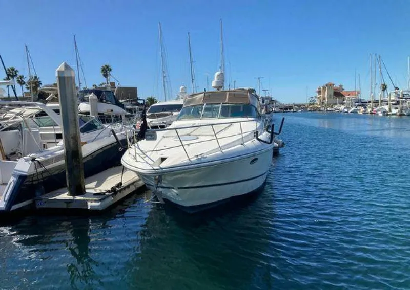 Slide: The Image of Cruisers Yachts 3870 Esprit 1999 - 5296284