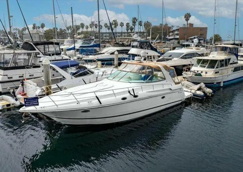 Slide: The Image of Cruisers Yachts 3870 Esprit 1999 - 5296286