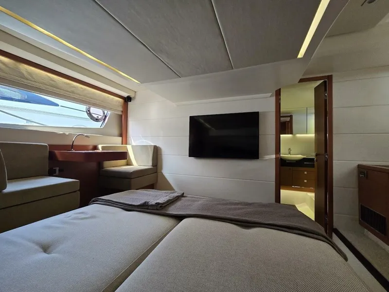 Slide: The Image of 2013 Prestige 500 Primary Suite - 5337057