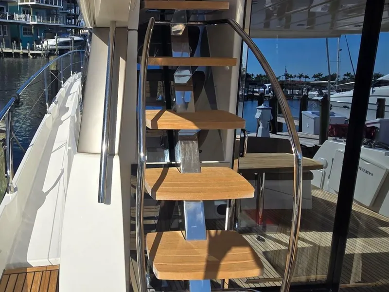 Slide: The Image of 2013 Prestige 500 Flybridge steps - 5335801