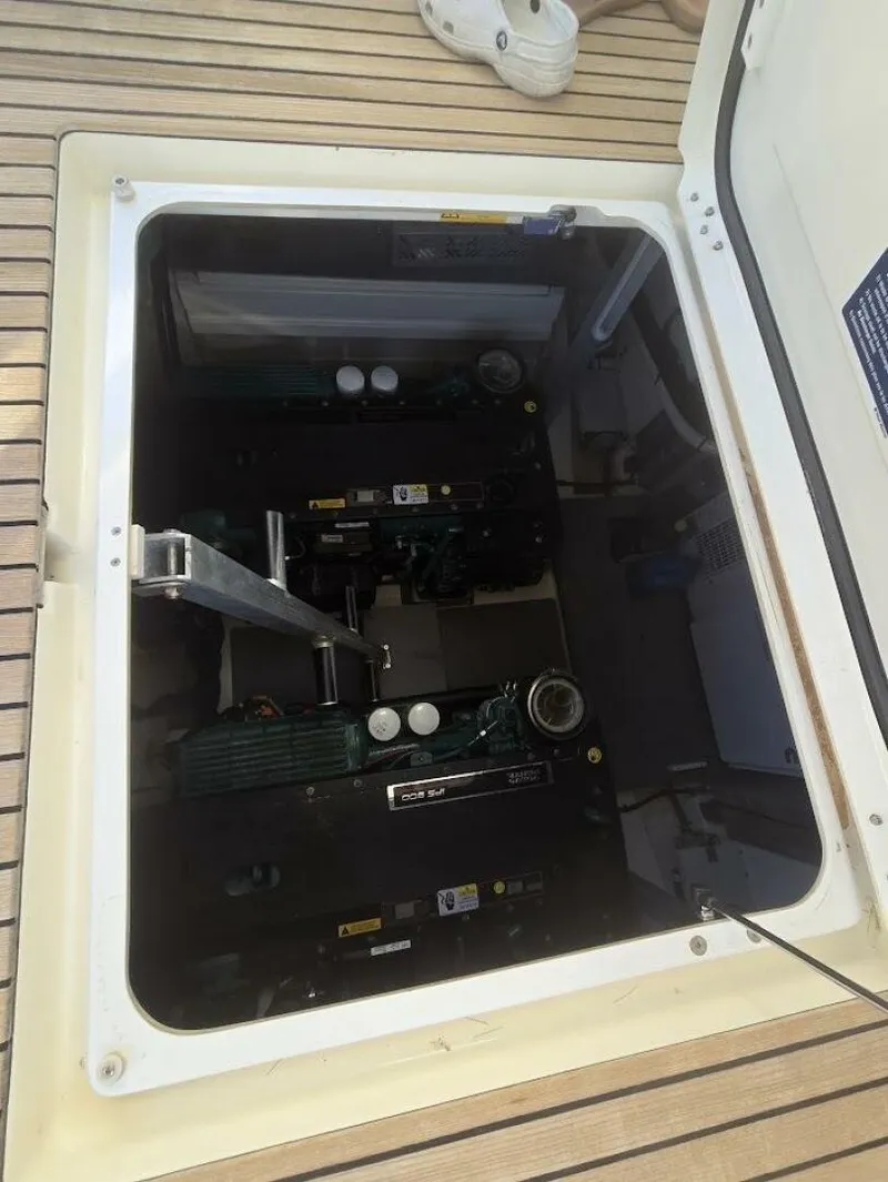 Slide: The Image of 2013 Prestige 500 Engine Compartment Hatch Access - 5336303