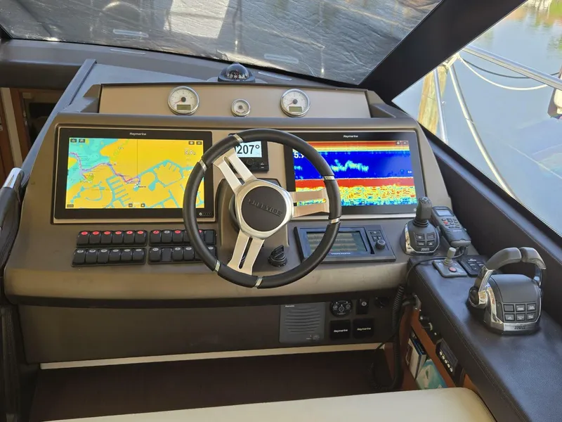 Slide: The Image of 2013 Prestige 500 - 5335492