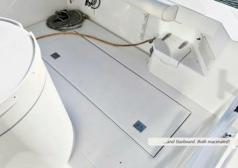 Slide: The Image of Cabo 35 Express 2000 - 5297295