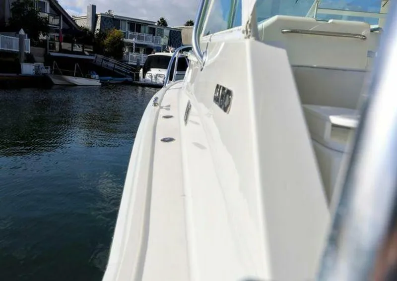 Slide: The Image of Cabo 35 Express 2000 - 5297302