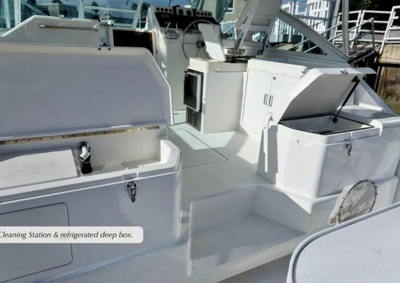 Slide: The Image of Cabo 35 Express 2000 - 5297292